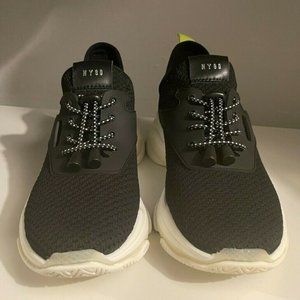 Steve Madden sneakers Myles N90 black with white sole Size 7.5 women